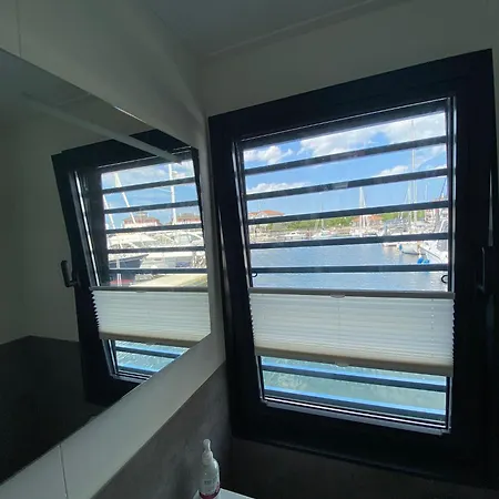 Urlaub Auf Dem Wasser Mit Einmaligen Ausblick - Well Hausboote 10 Holiday home