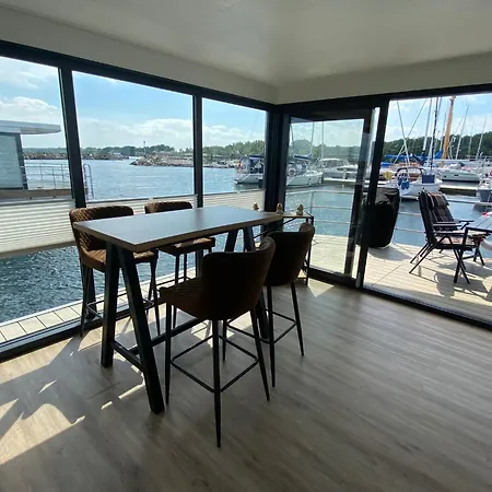 Holiday home Urlaub Auf Dem Wasser Mit Einmaligen Ausblick - Well Hausboote 10 Boltenhagen (Ostseebad)
