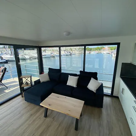 Urlaub Auf Dem Wasser Mit Einmaligen Ausblick - Well Hausboote 10 Holiday home