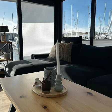 Urlaub Auf Dem Wasser Mit Einmaligen Ausblick - Well Hausboote 10 בית נופש