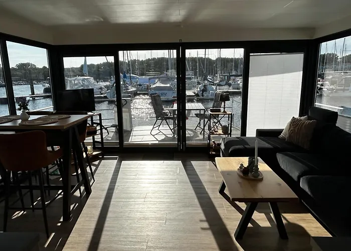 Urlaub Auf Dem Wasser Mit Einmaligen Ausblick - Hausboot 10 Nyaraló Boltenhagen